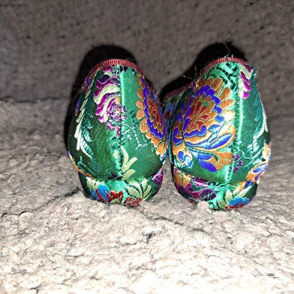 LE BABE SHOES- Made in Italy-Chinese Pattern Silk/Satin Tapestry Flats-Sz 37-NM - Picture 6 of 8